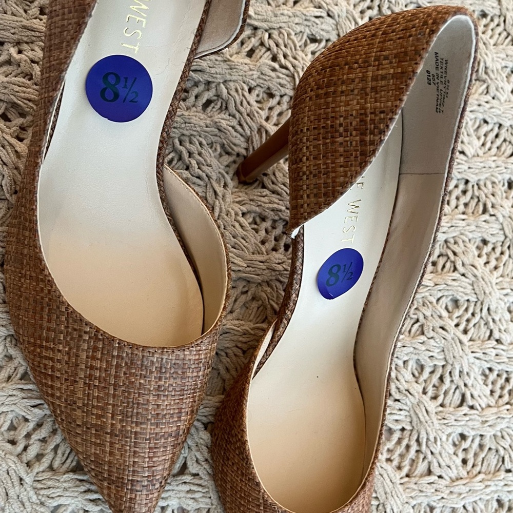 Nine West heels, Size 8 1/2, Brown